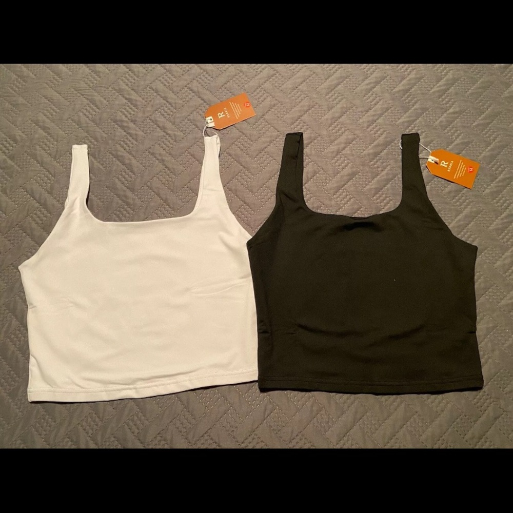 2-Crop Tank by Reoria Size Medium  Buttery Soft SEXY Sports Bra-1 White+1 Black